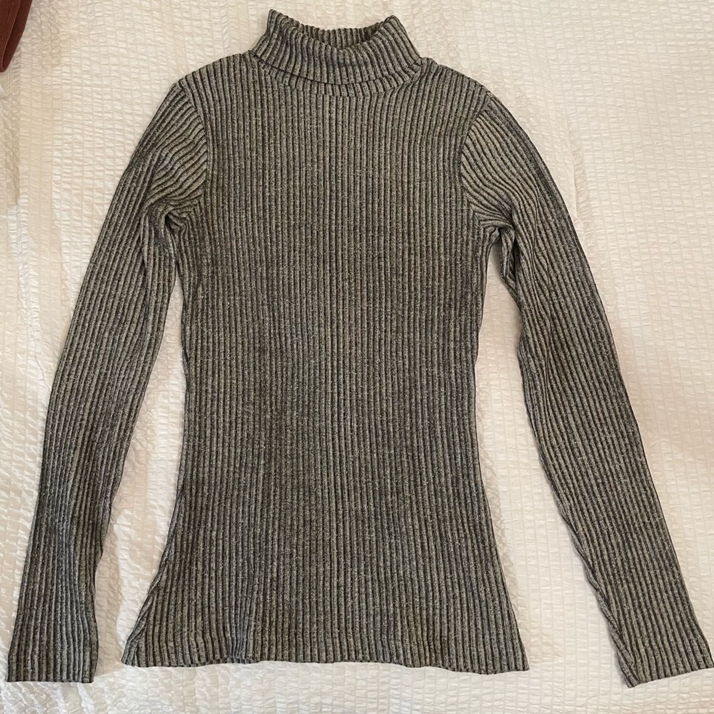French Connection Gray Ribbed Knit Sweater